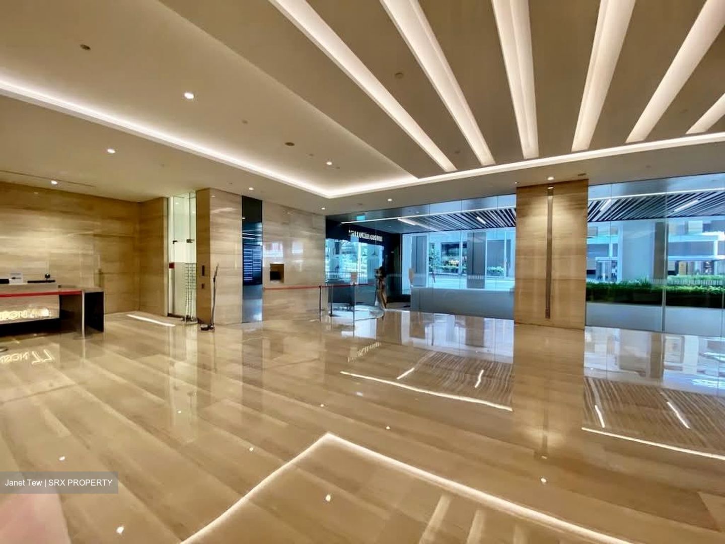 Robinson 77 (D1), Office #555456321